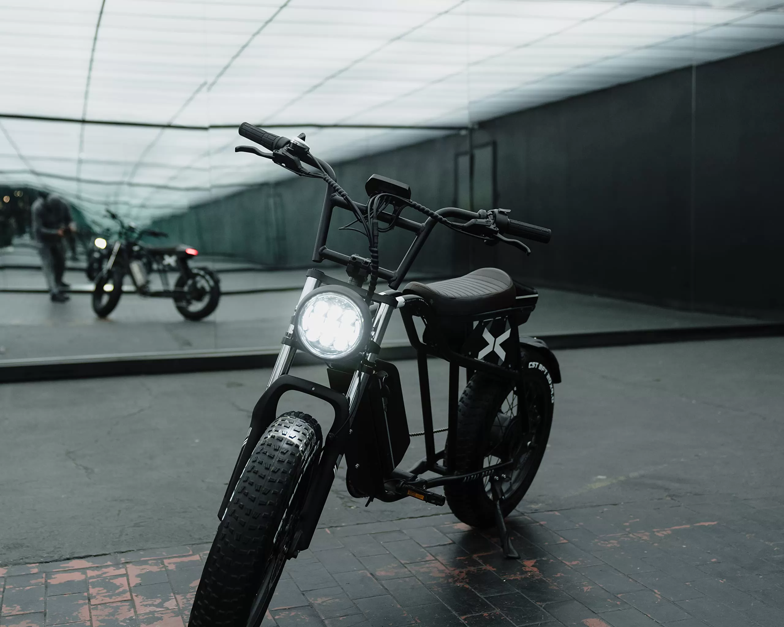 R500 Electric Bicycle with 28 mph Max Speed, 500W Motor, Average Range of 60 Miles and 20” Fat Tires